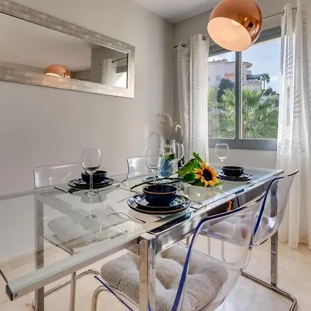 Tatil Evi Charming Lover's Place Marbella