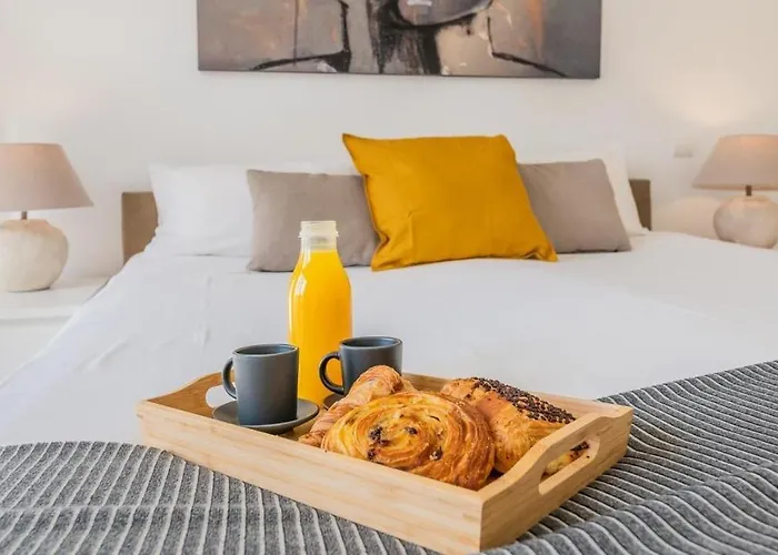 Charming Lover's Place *